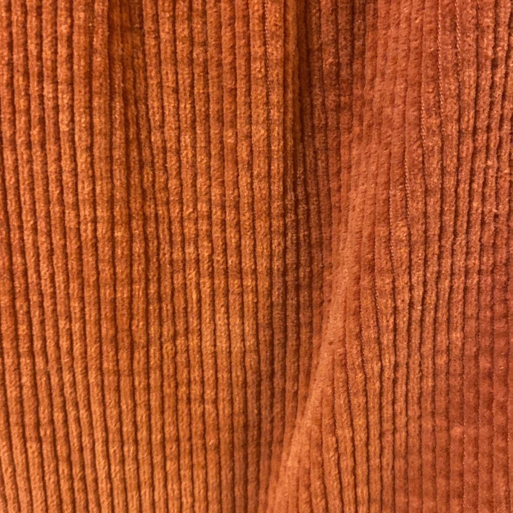 Show me your Mimi corduroy red dress XL with gold buckle detail - Picture 6 of 10